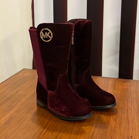 Michael Kors Emma Lily velour Boots new plum Girls Toddlers Size 12 - Picture 2 of 13
